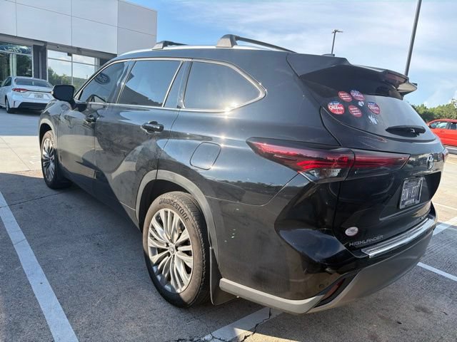 Used 2024 Toyota Highlander Platinum AWD/4WD image 29