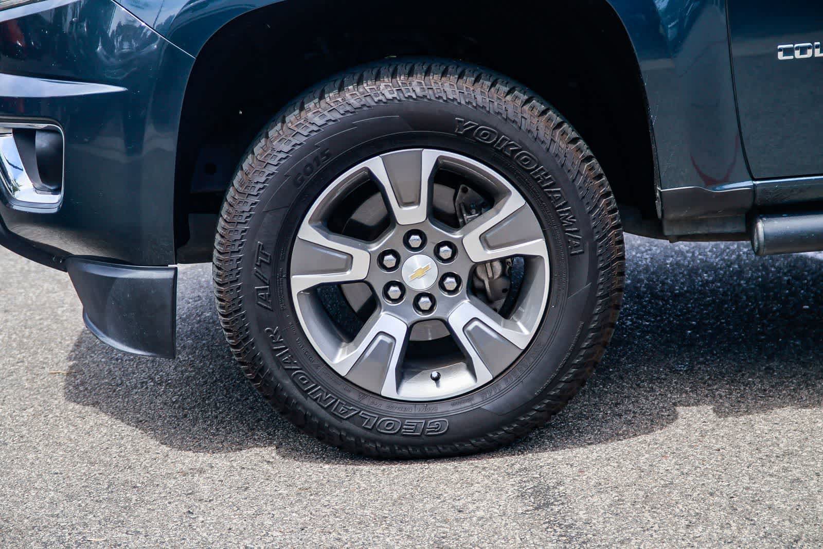 Used 2019 Chevrolet Colorado Z71 AWD/4WD image 9