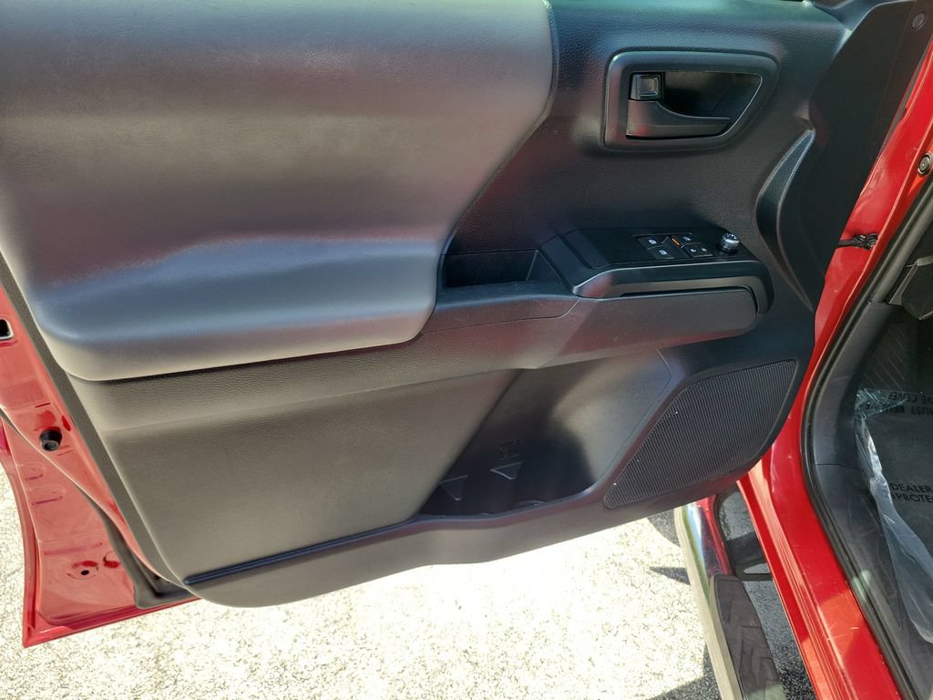 Used 2018 Toyota Tacoma SR w/ SR Convenience Package RWD image 19