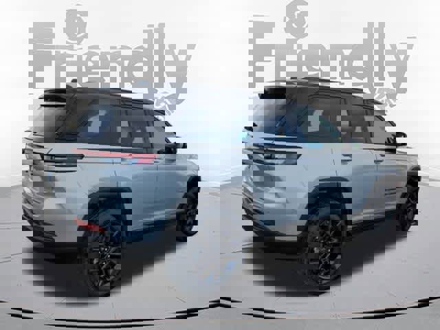 New 2025 Jeep Grand Cherokee Limited image 5