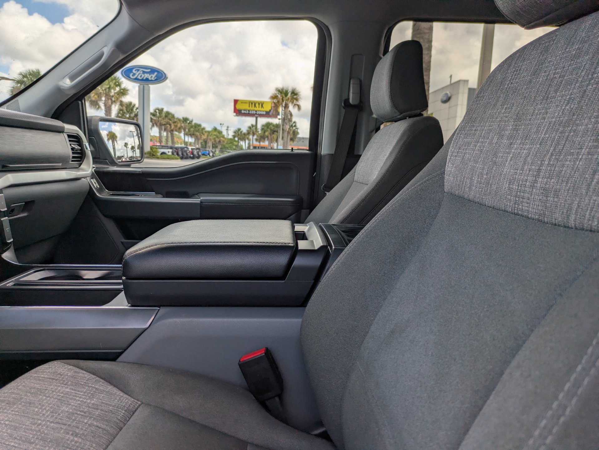 Used 2022 Ford F150 XLT w/ Equipment Group 302A High AWD/4WD image 26