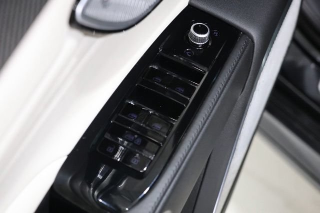 Used 2023 Maserati Grecale Modena AWD/4WD image 18