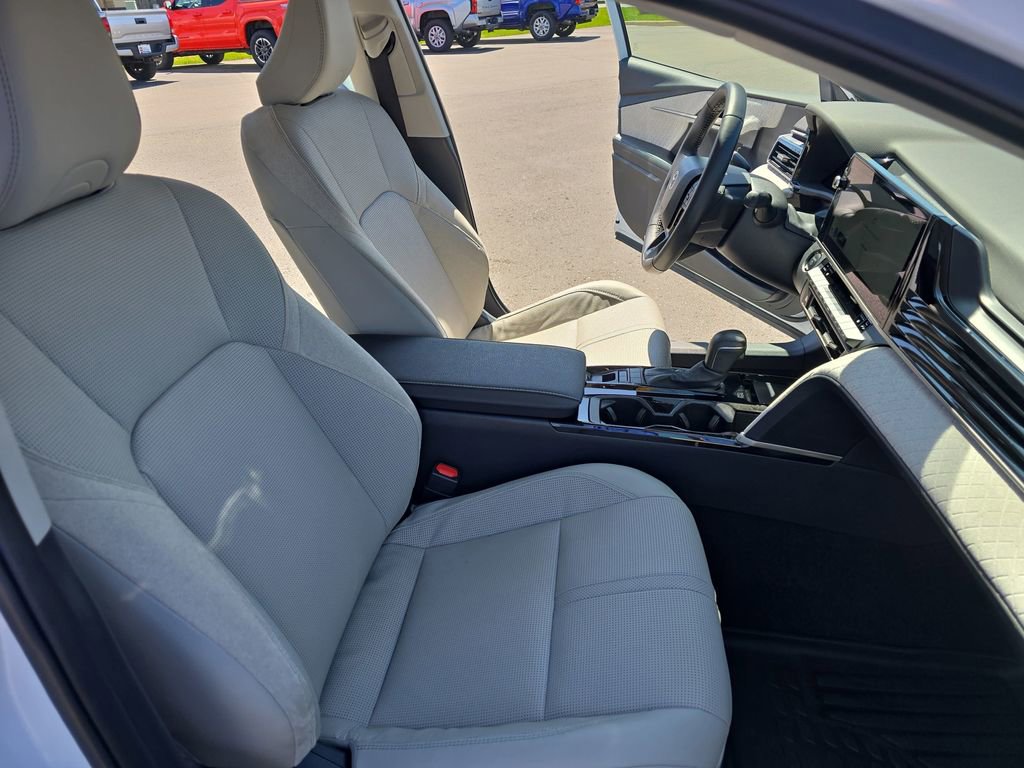 Certified 2025 Toyota Camry XLE AWD/4WD image 14