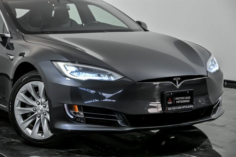 Used 2018 Tesla Model S 100D image 2