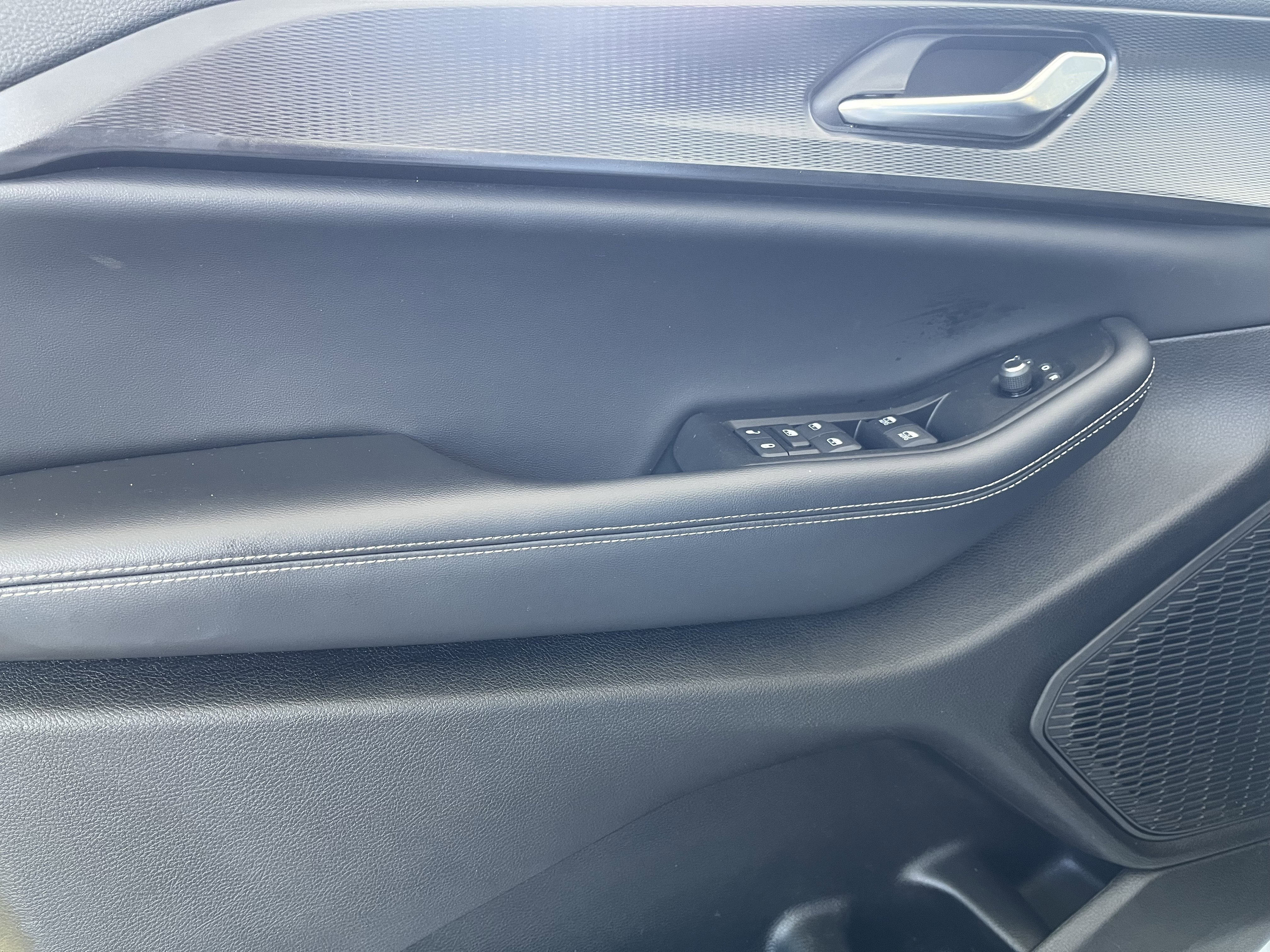 Used 2024 Jeep Grand Cherokee Altitude image 13