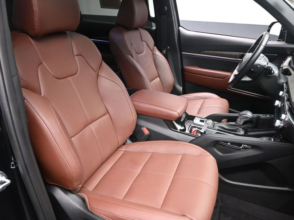 Used 2025 Kia Telluride SX image 30