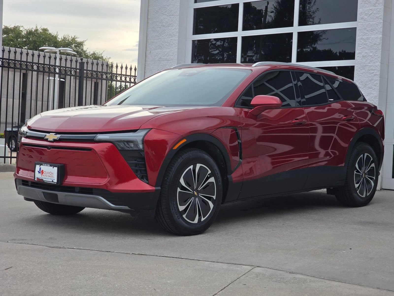 Used 2024 Chevrolet Blazer EV LT AWD/4WD image 9