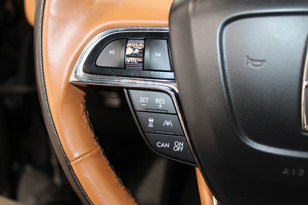 Used 2023 Lincoln Nautilus Black Label w/ Cargo Utility Package image 22