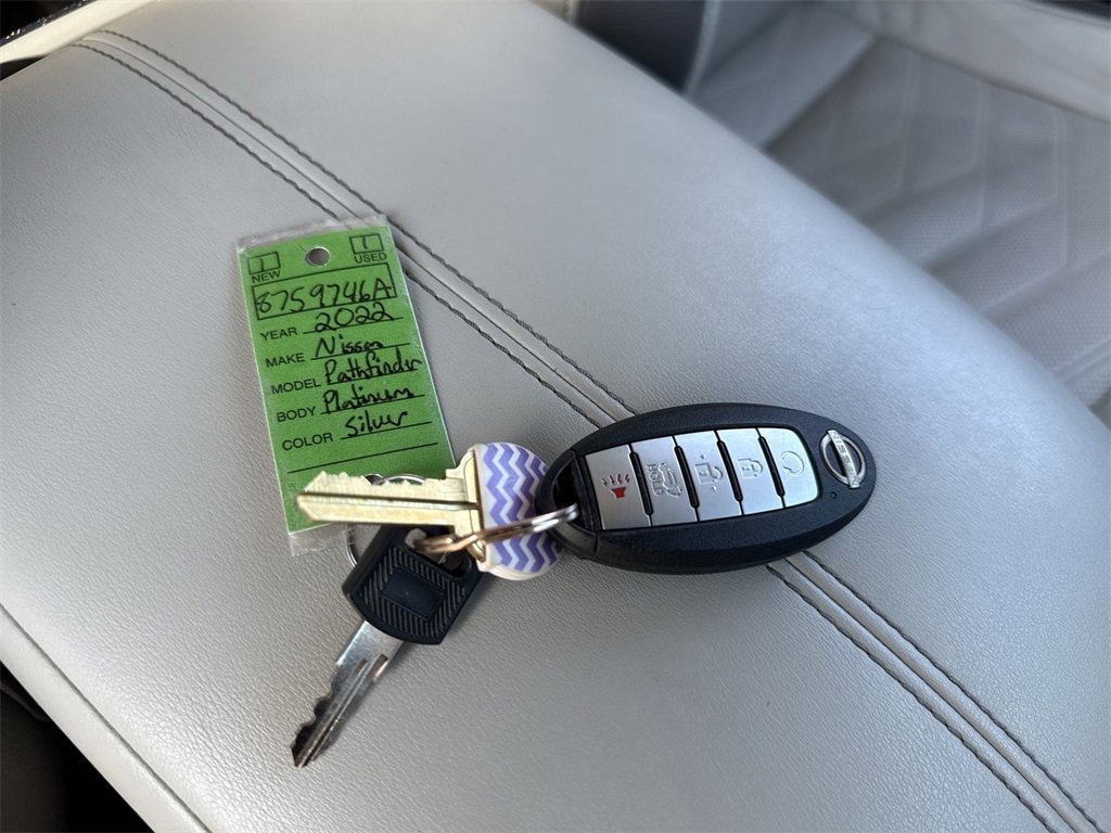 Used 2022 Nissan Pathfinder Platinum w/ Cargo Package image 23