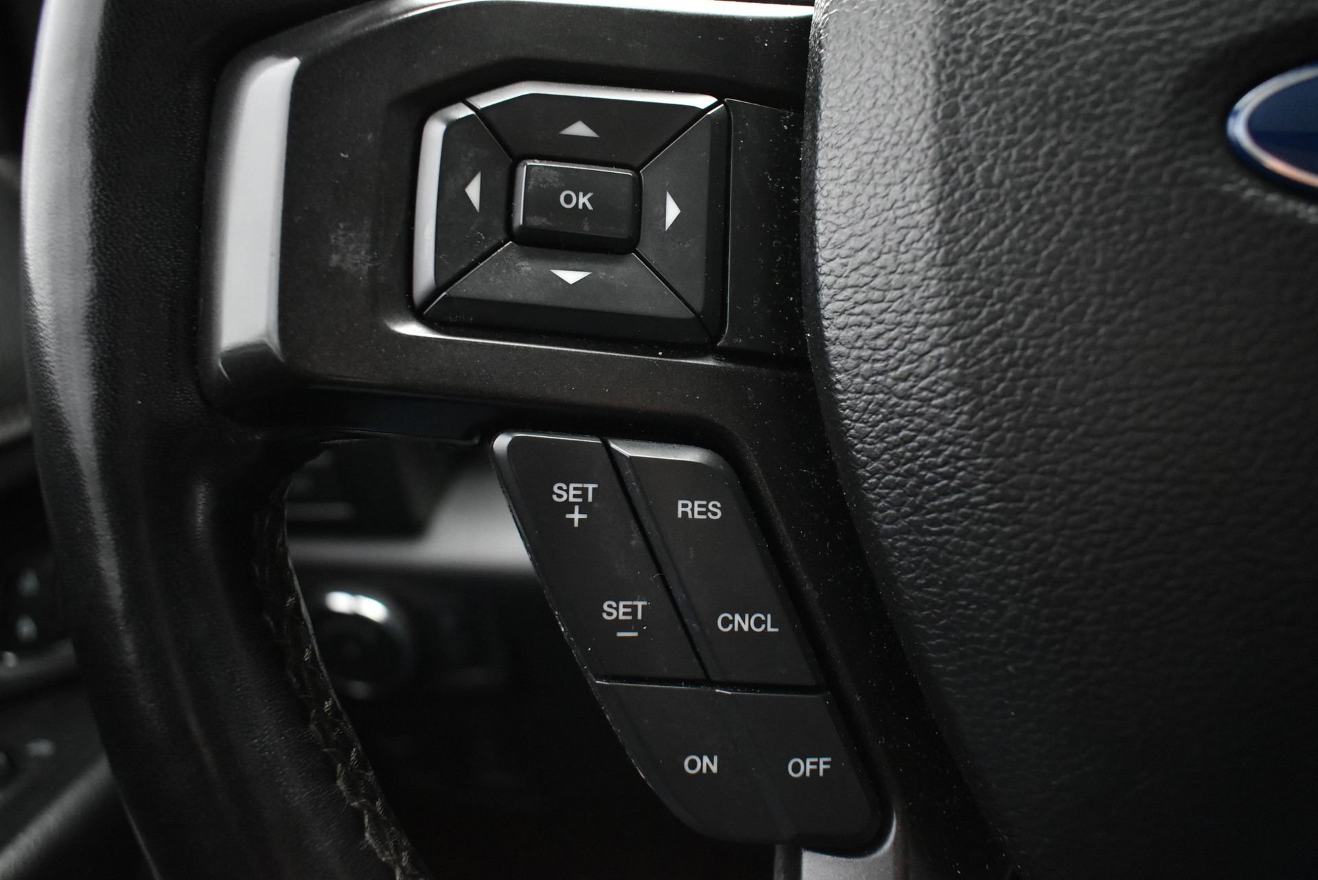 Used 2018 Ford Expedition Limited image 20