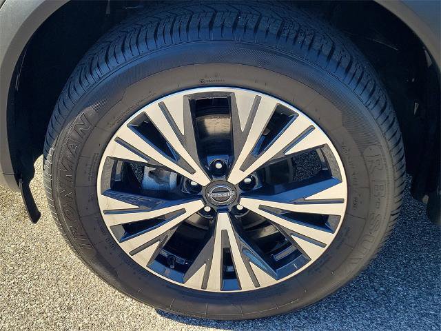 Certified 2023 Nissan Rogue SV image 12