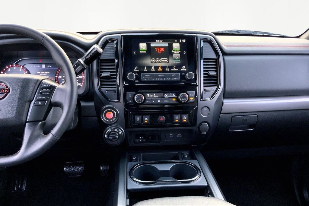 Used 2024 Nissan Titan PRO-4X w/ Pro-4x Convenience Package image 9