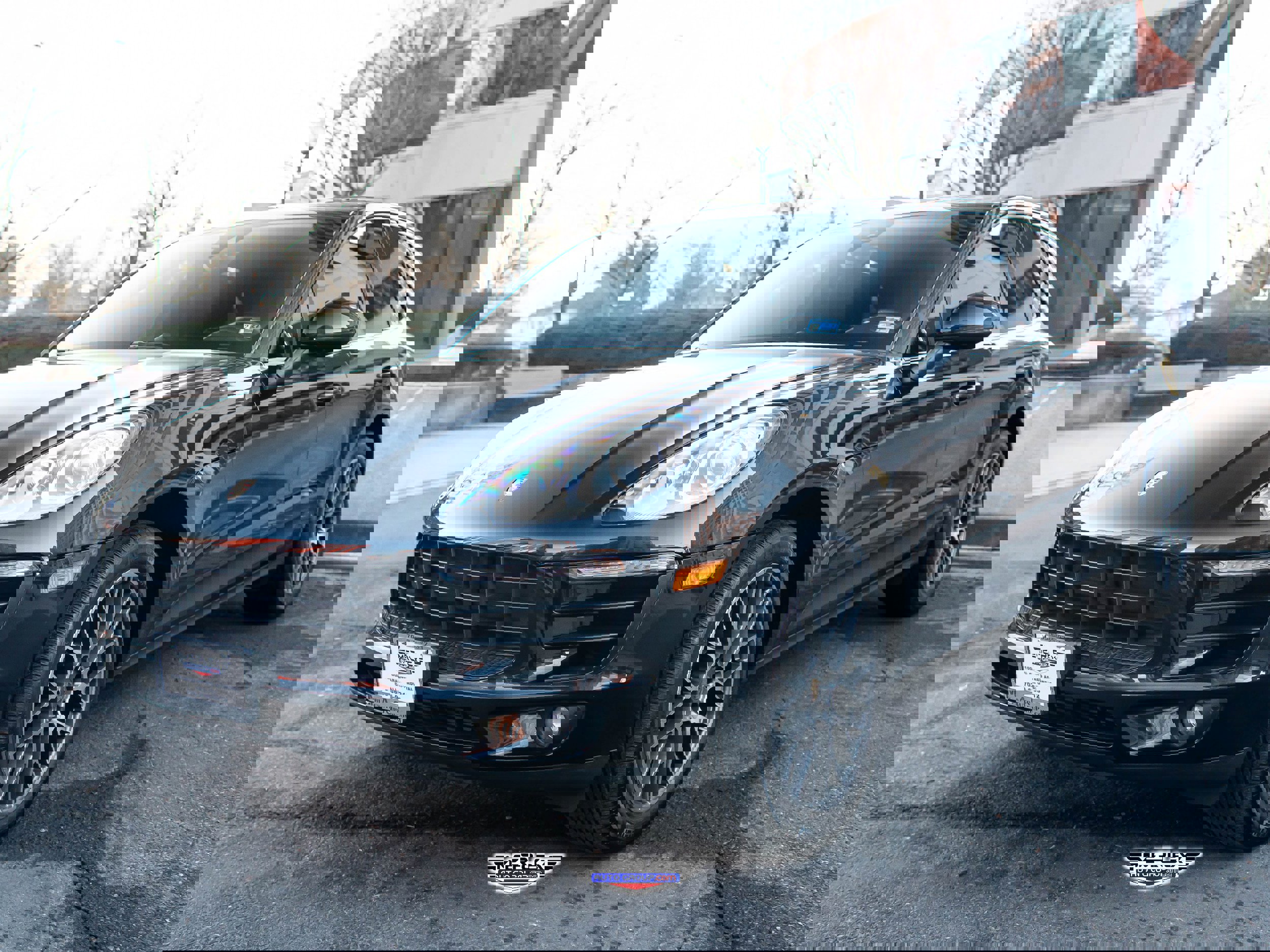 Used 2018 Porsche Macan Sport Edition image 3