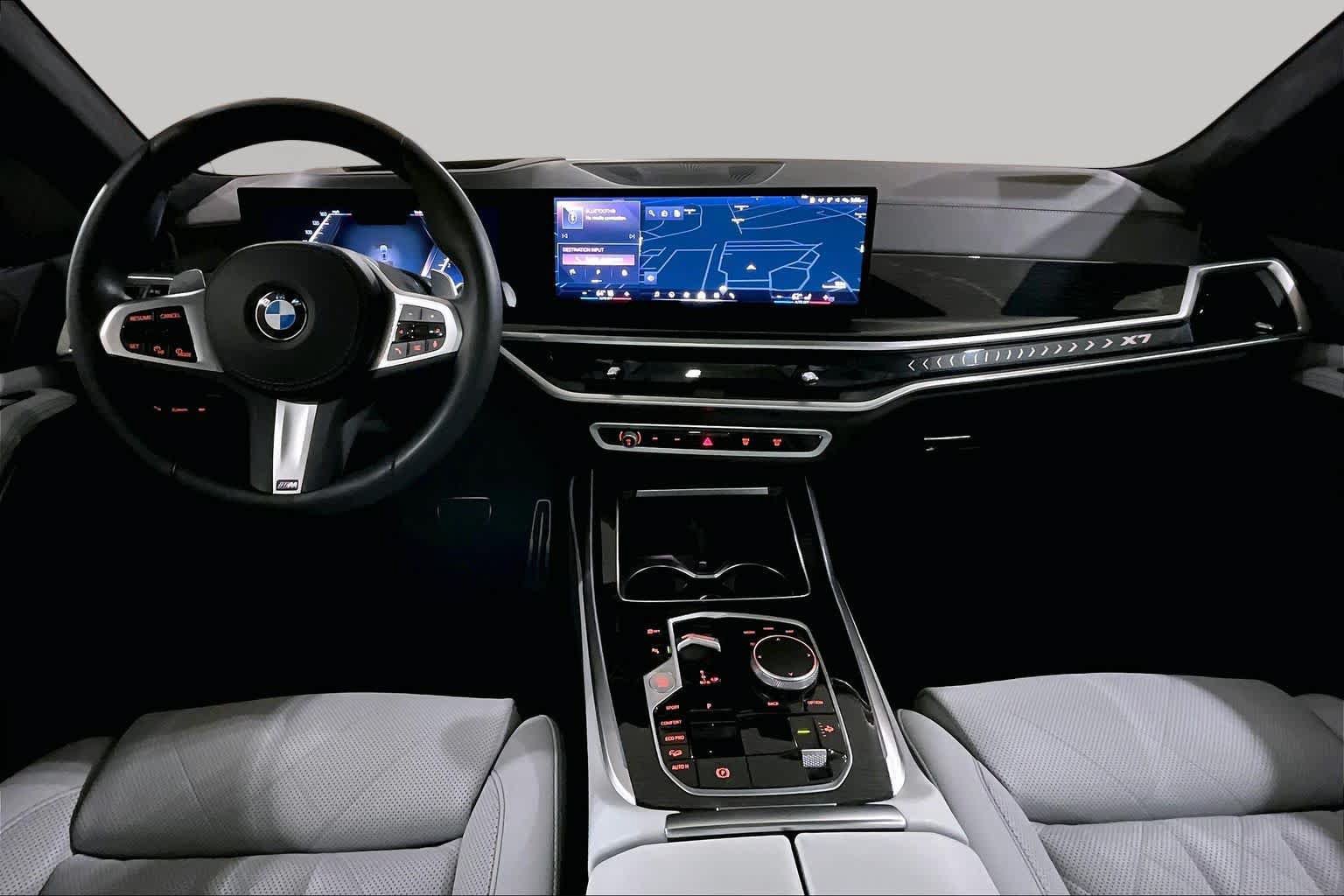 Used 2025 BMW X7 xDrive40i w/ M Sport Package AWD/4WD image 15