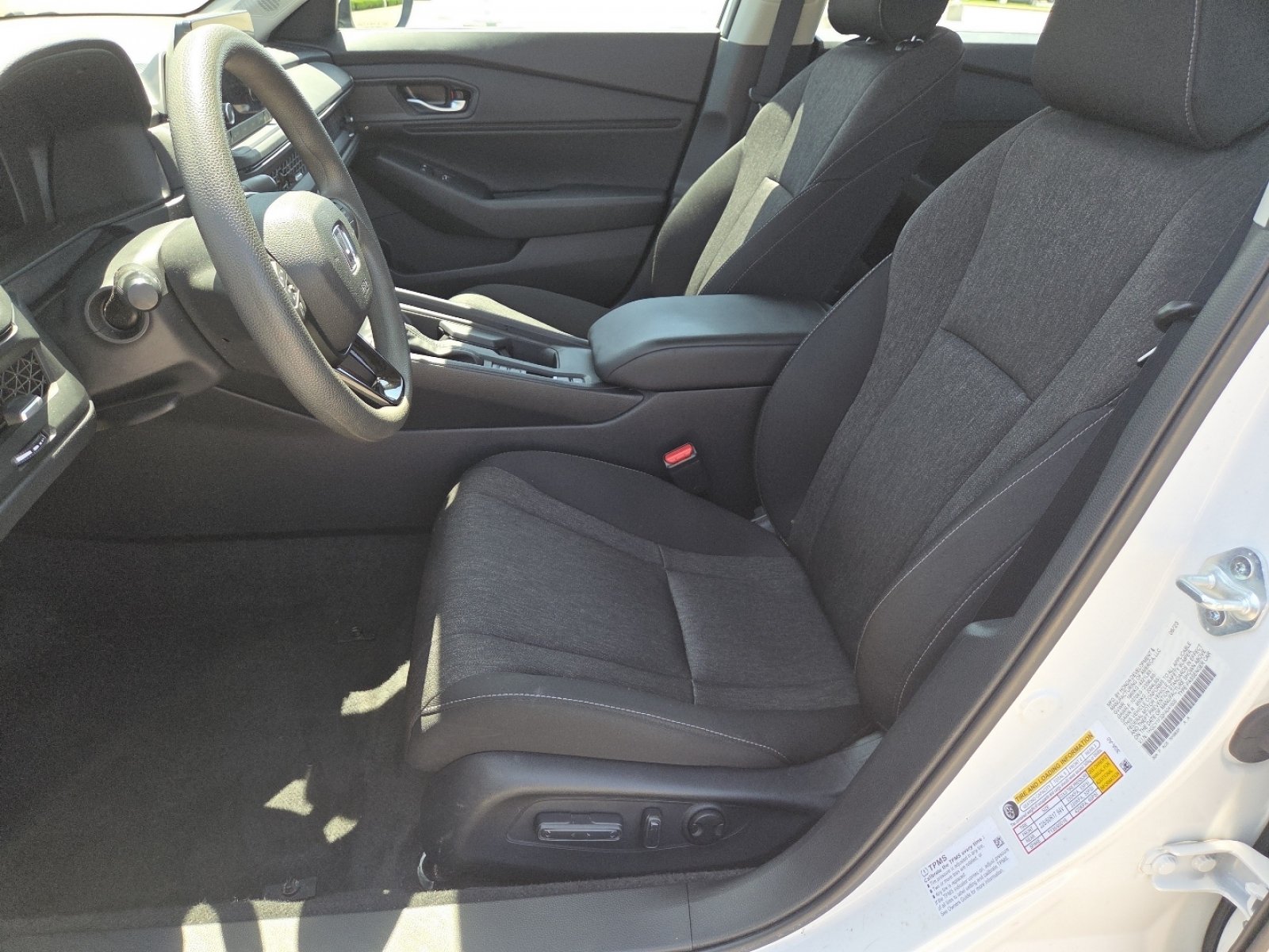 Used 2023 Honda Accord EX image 23