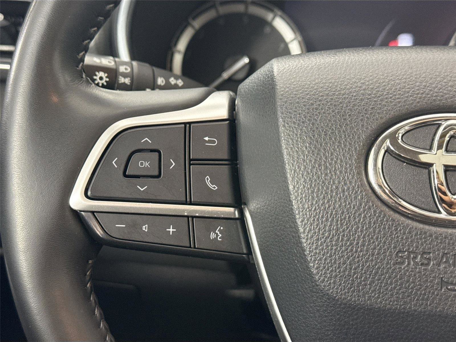 Used 2022 Toyota Highlander Platinum FWD image 18