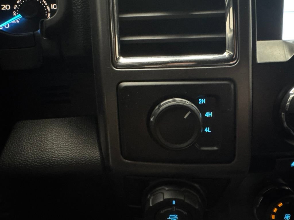 Used 2017 Ford F150 XLT w/ Equipment Group 302A Luxury AWD/4WD image 30