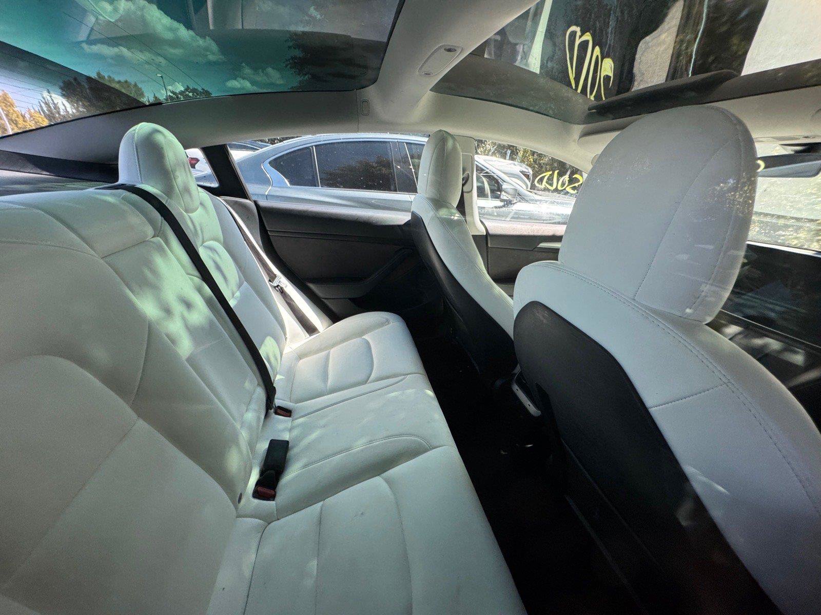 Used 2022 Tesla Model 3 Long Range AWD/4WD image 9