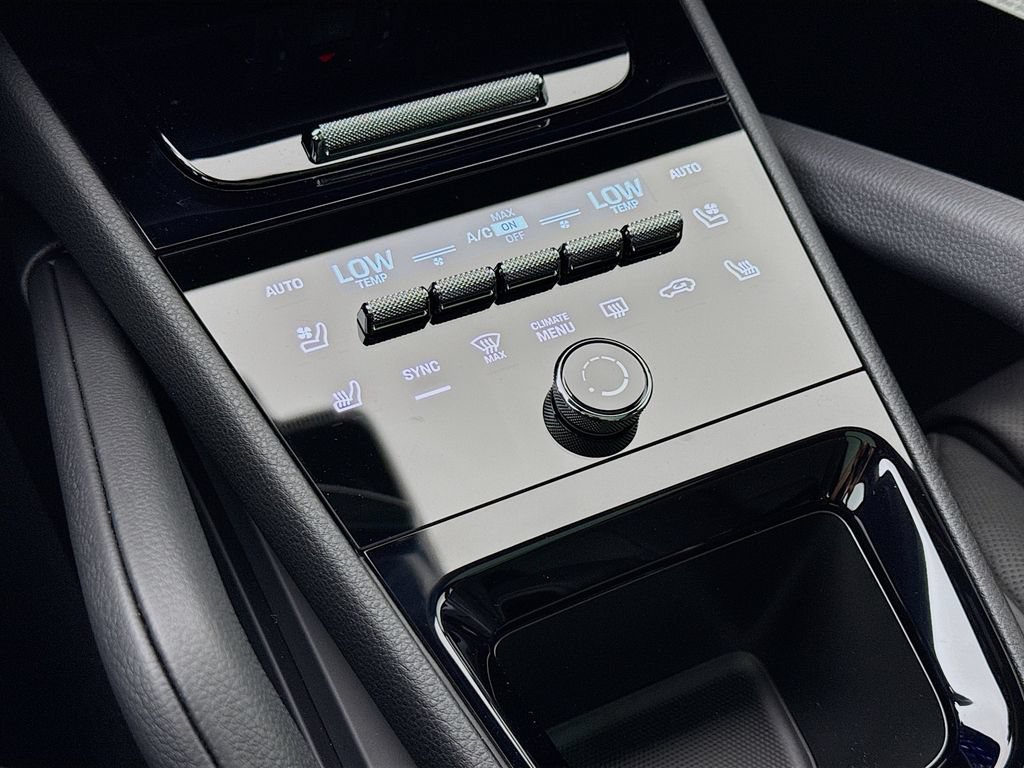 New 2026 Porsche Cayenne AWD/4WD image 21