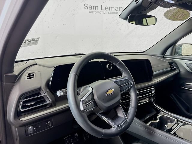 Used 2024 Chevrolet Traverse LT image 12