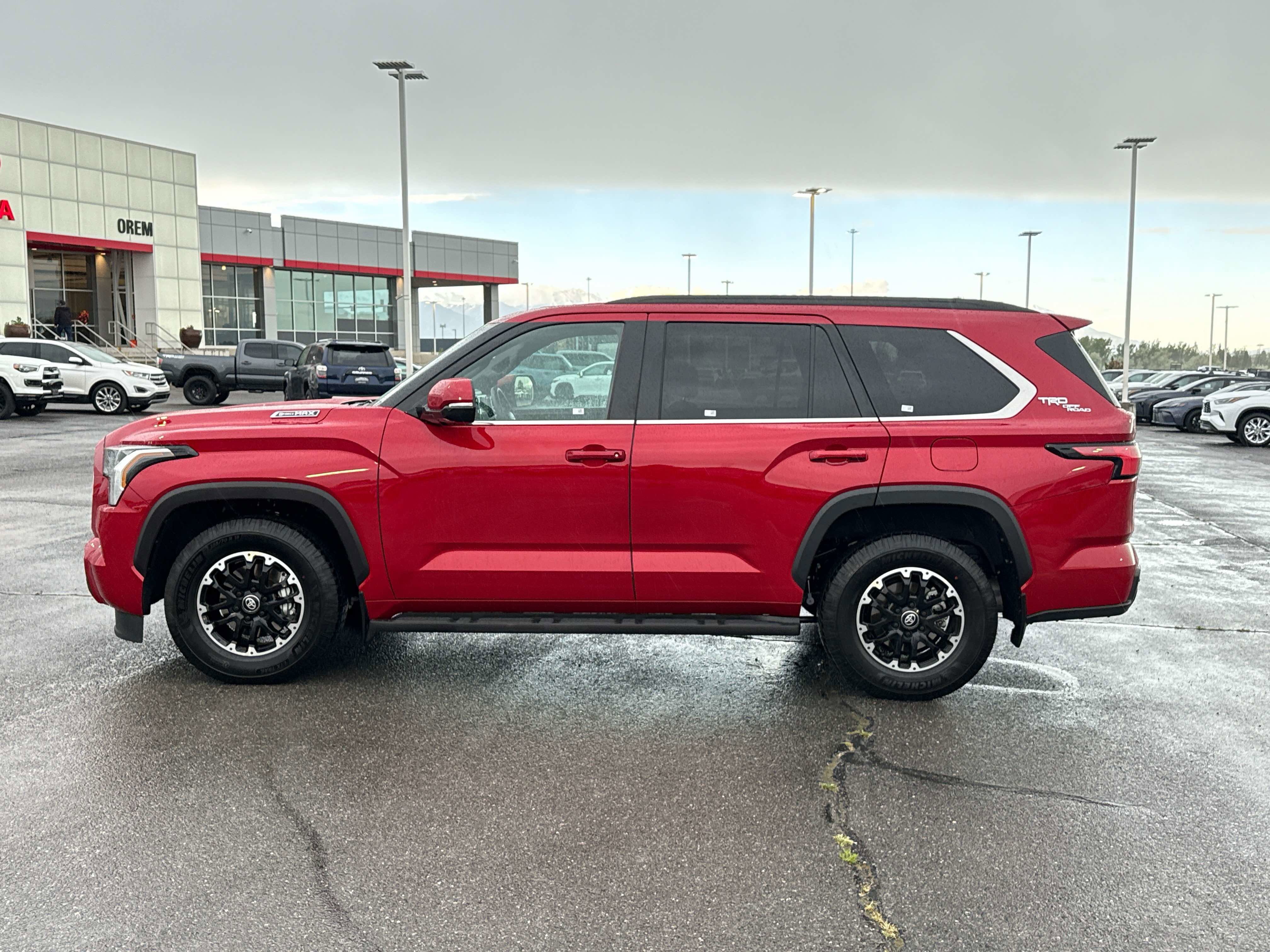 Used 2026 Toyota Sequoia SR5 w/ TRD Off-Road Package AWD/4WD image 6