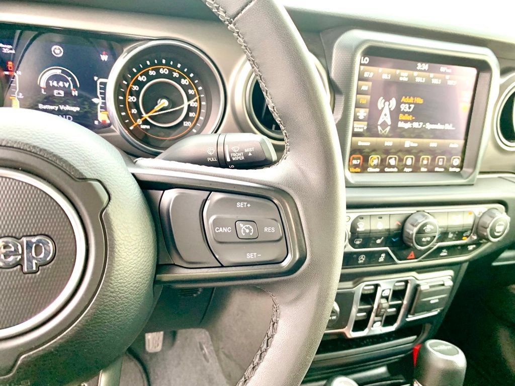 Used 2023 Jeep Gladiator Sport AWD/4WD image 32