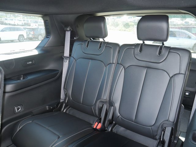 New 2025 Jeep Grand Cherokee L Limited w/ Black Appearance Package image 23