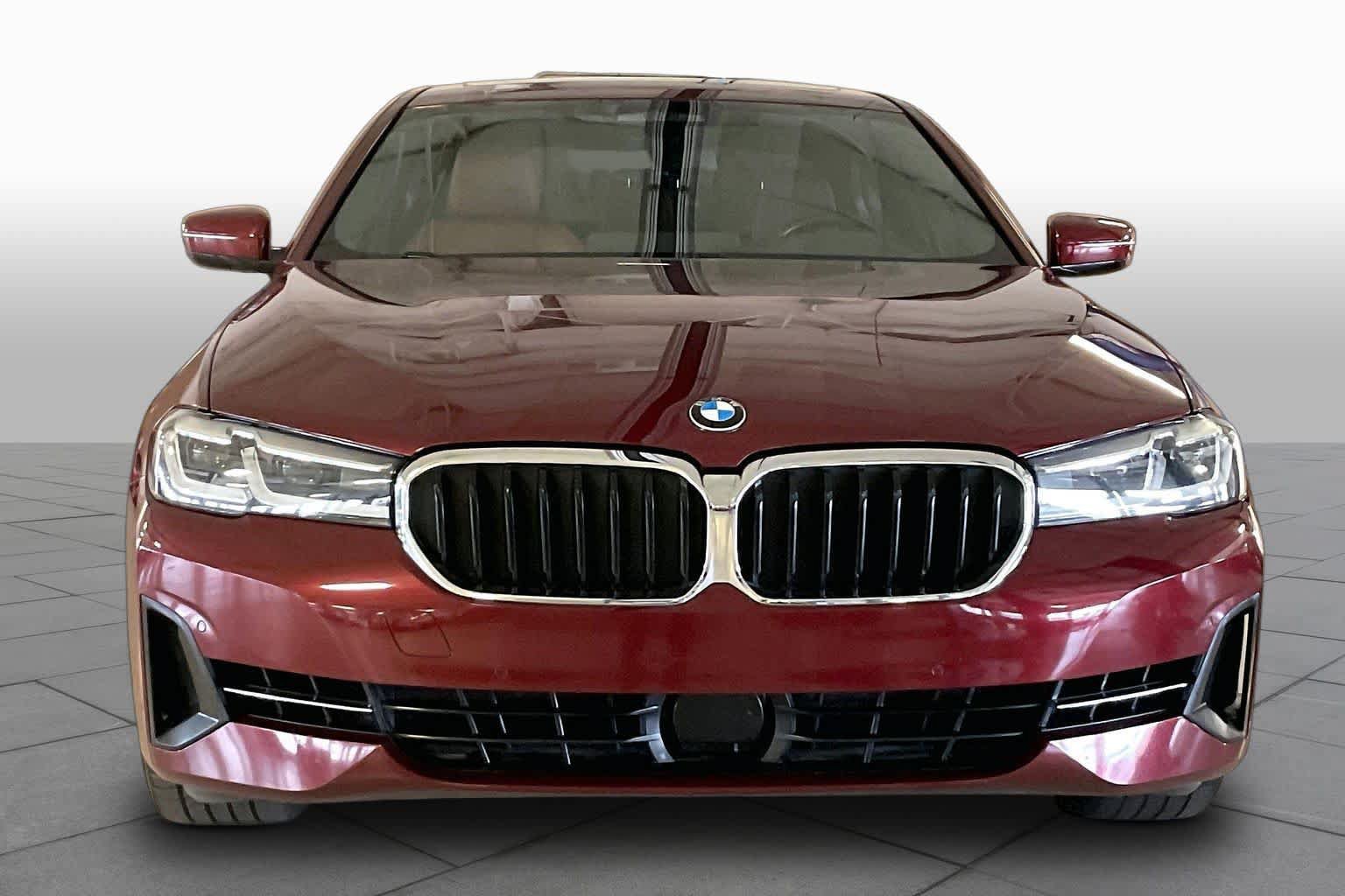 Used 2023 BMW 540i xDrive AWD/4WD image 3
