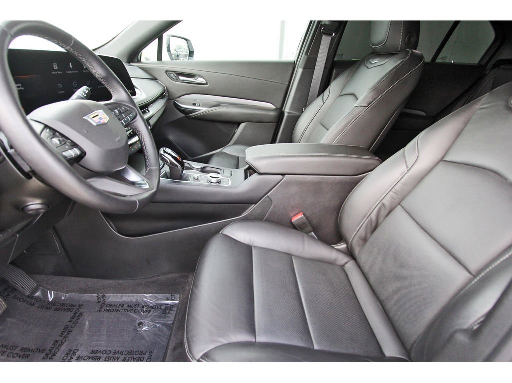 Used 2024 Cadillac XT4 Premium Luxury w/ Active Safety Package image 6