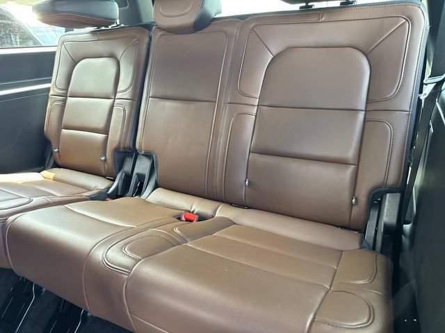 Used 2024 Lincoln Navigator L Reserve image 17