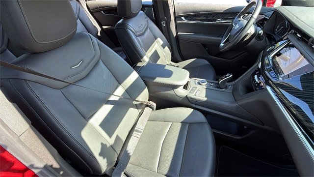 Certified 2025 Cadillac XT6 Premium Luxury image 21