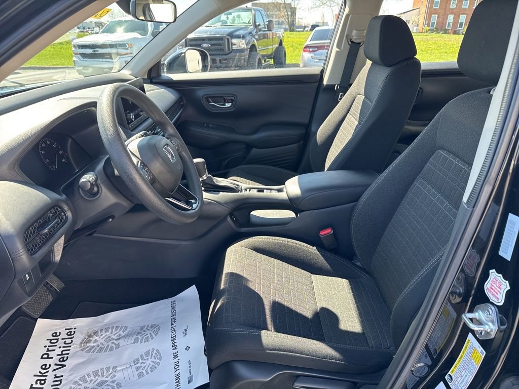 Used 2025 Honda HR-V LX image 24