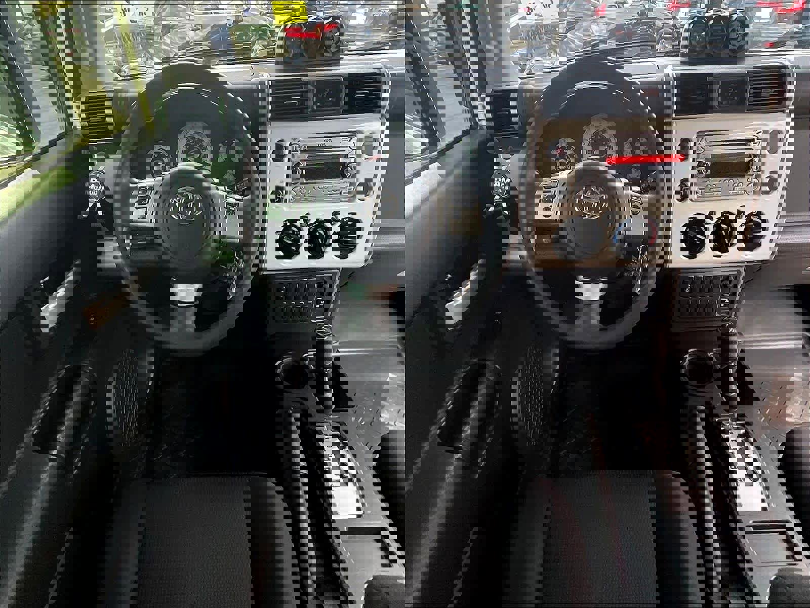 Used 2014 Toyota FJ Cruiser 4WD w/ Convenience Package image 7