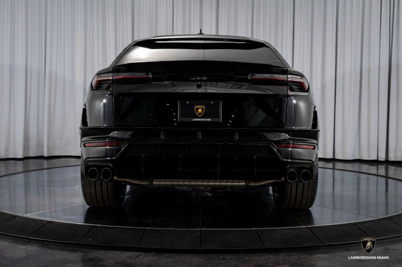Used 2024 Lamborghini Urus S image 16