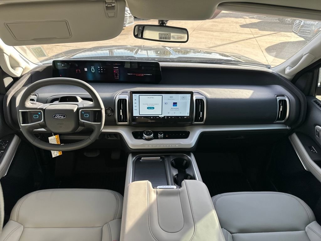 New 2025 Ford Expedition Max Active image 12
