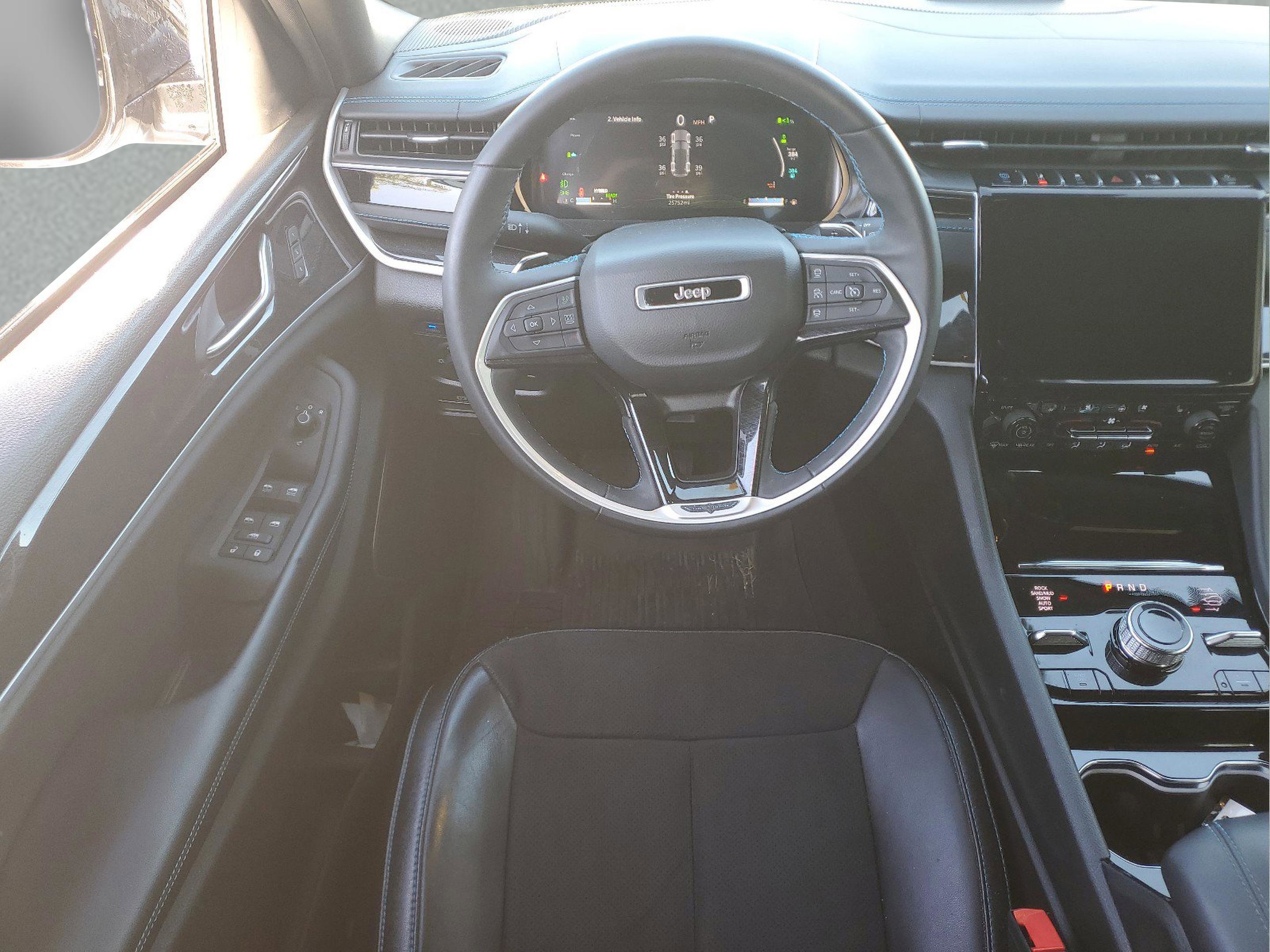 Certified 2022 Jeep Grand Cherokee Trailhawk image 14