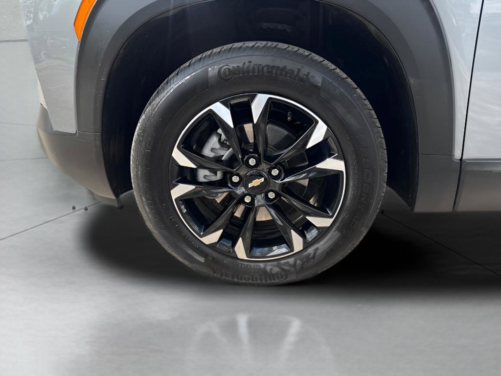 Used 2023 Chevrolet TrailBlazer LT AWD/4WD image 5