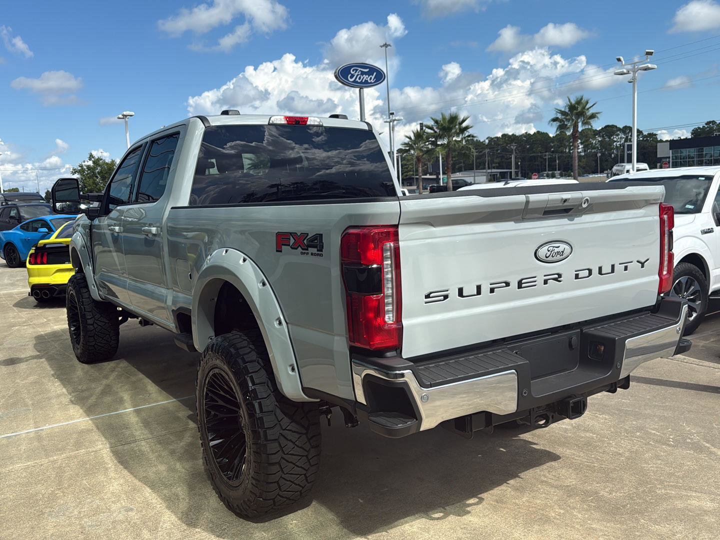 New 2026 Ford F250 Lariat w/ FX4 Off-Road Package image 7