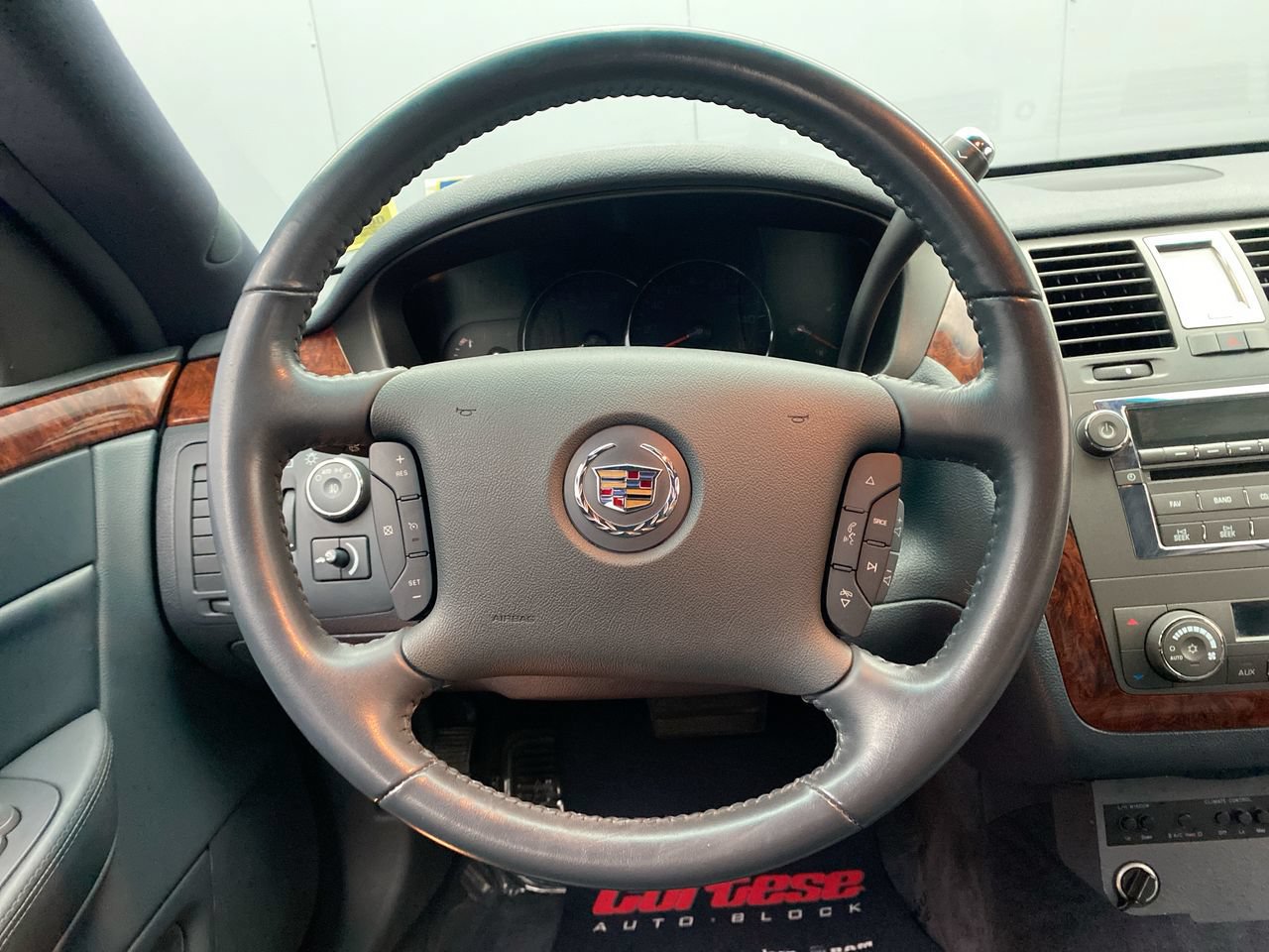 Used 2009 Cadillac DTS Limousine FWD image 16