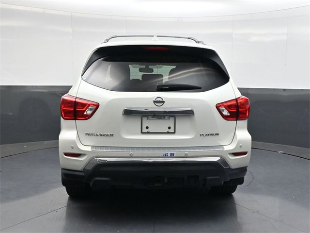 Used 2019 Nissan Pathfinder Platinum image 5