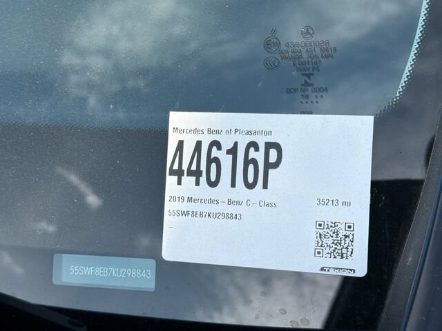 Used 2019 Mercedes-Benz C 300 4MATIC Sedan image 4