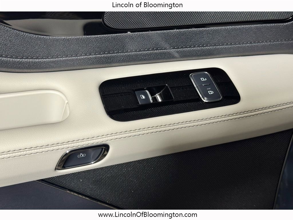 Used 2025 Lincoln Aviator AWD w/ Equipment Group 101A image 52