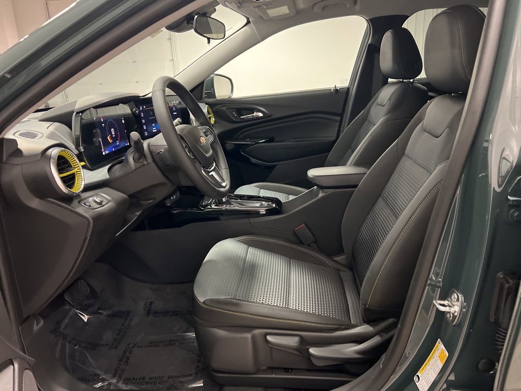 New 2026 Chevrolet Trax LT w/ Driver Confidence Package image 8