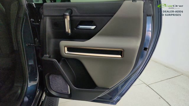 Used 2025 GMC Hummer EV 3X w/ LPO, Illumination Package AWD/4WD image 30