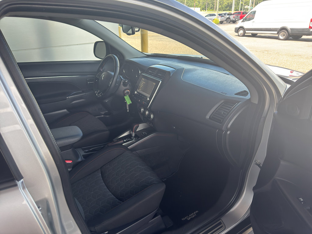 Used 2024 Mitsubishi Outlander Sport LE image 25