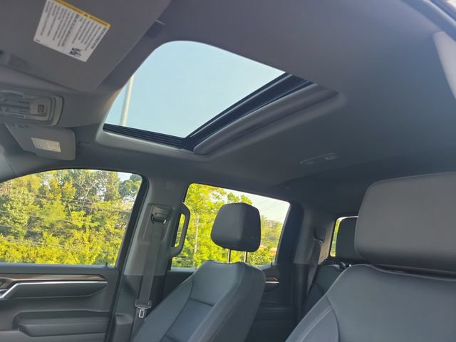 Used 2023 Chevrolet Silverado 1500 RST AWD/4WD image 27