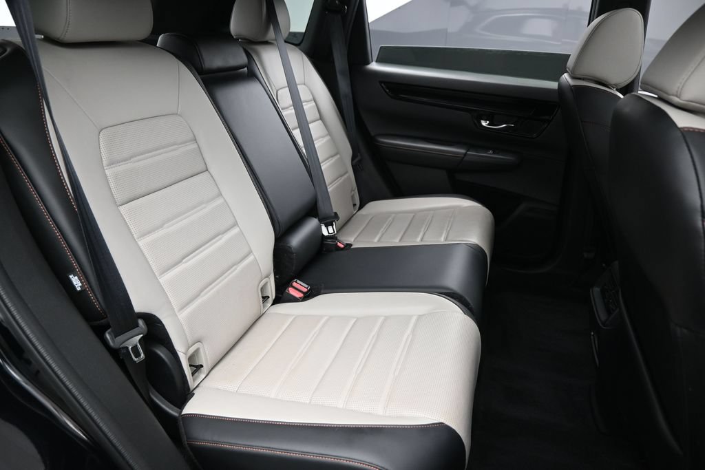 Used 2025 Honda CR-V Sport Touring image 31