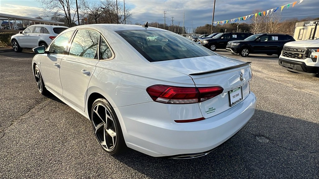 Used 2020 Volkswagen Passat 2.0T R-Line image 7