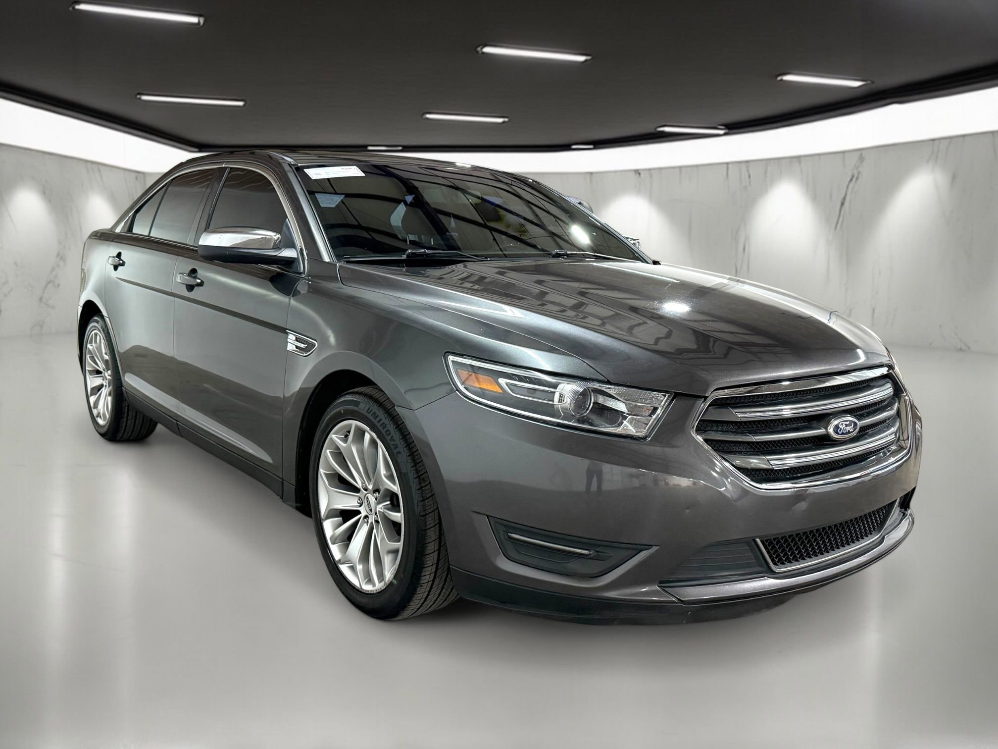 Used 2015 Ford Taurus Limited image 18