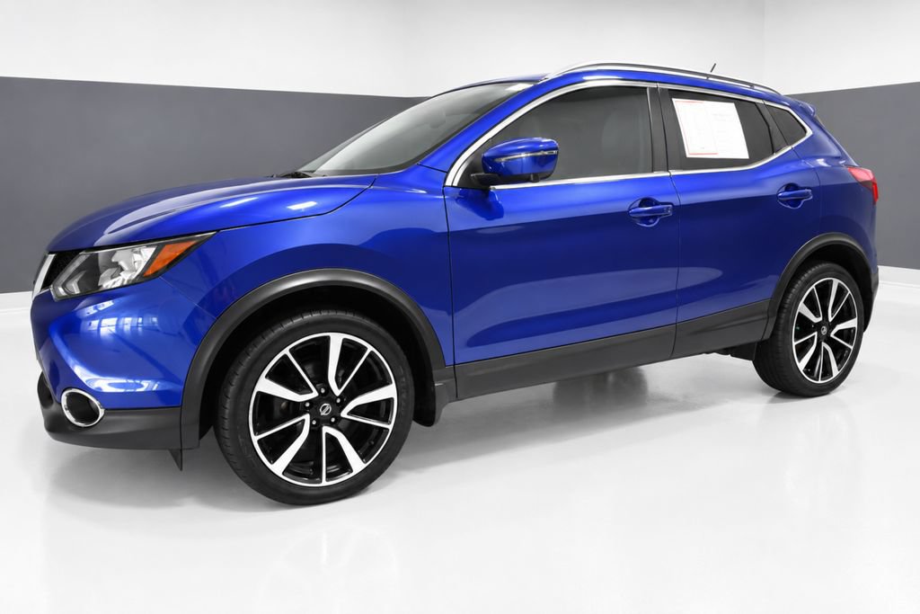 Used 2017 Nissan Rogue Sport SL w/ SL Premium Package AWD/4WD image 2